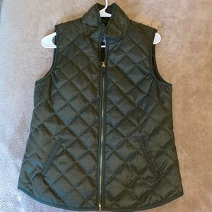 Old Navy Green Quilted Vest - Women’s Small